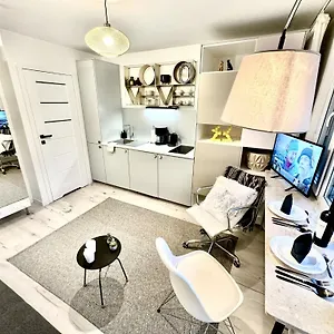 Cozy At Park Near City-center +netflix +wifi Apartament